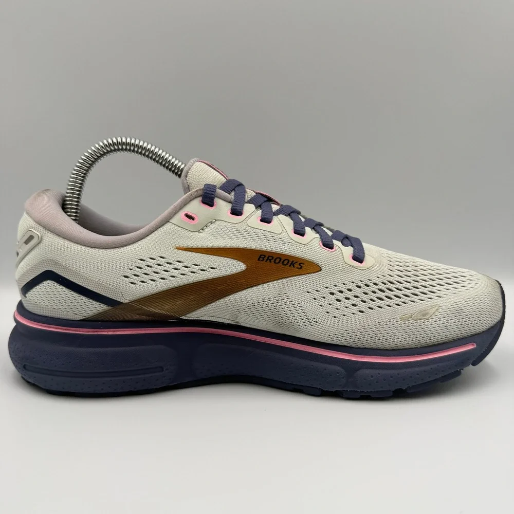 Brooks Ghost 15 Pink Purple Running Shoes Sneakers Women's Size 8.5 1203801B147